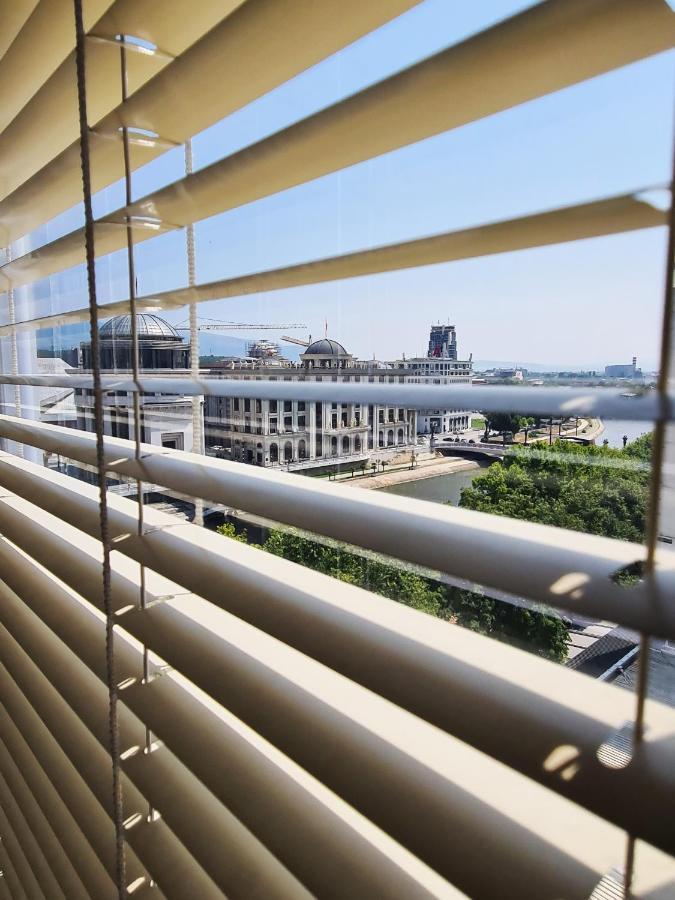 Calla 1 - Modern & Cozy Main Square Apartment In The City Shopping Center - Parking Slot With Parking Security 스코페 외부 사진
