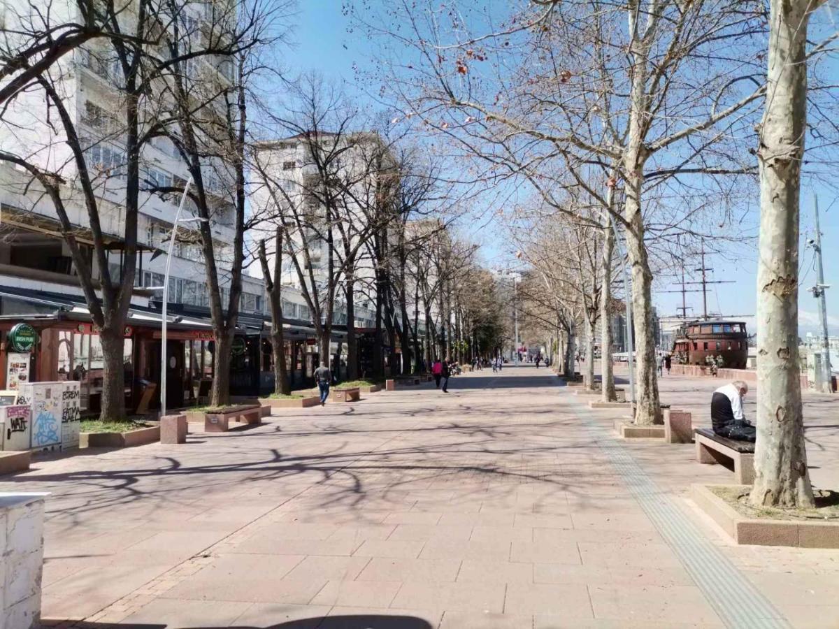 Calla 1 - Modern & Cozy Main Square Apartment In The City Shopping Center - Parking Slot With Parking Security 스코페 외부 사진