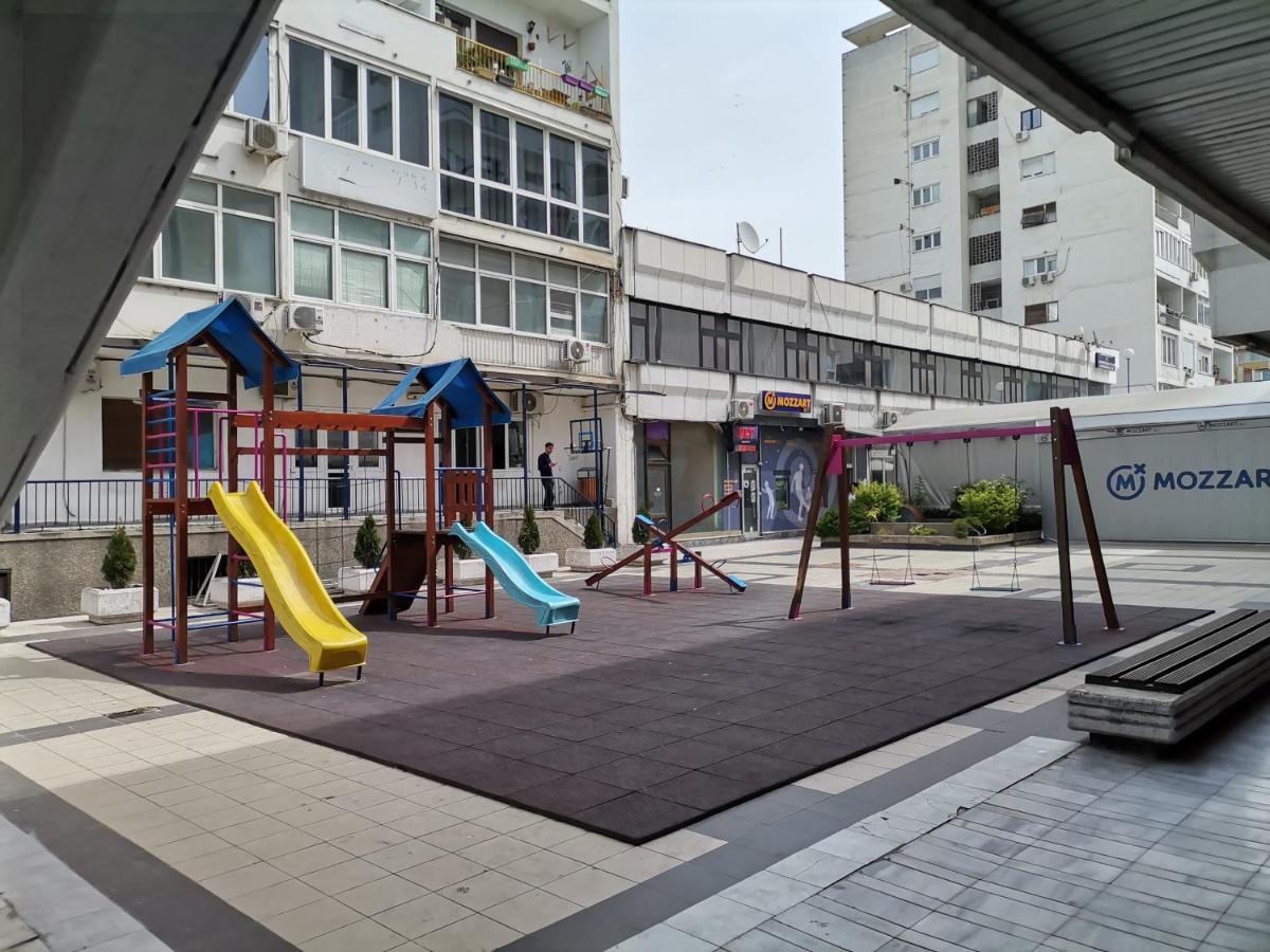 Calla 1 - Modern & Cozy Main Square Apartment In The City Shopping Center - Parking Slot With Parking Security 스코페 외부 사진